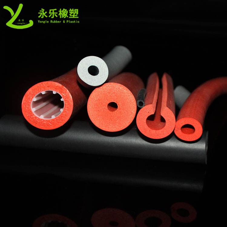 硅膠發(fā)泡管，耐高溫發(fā)泡硅膠管，保溫發(fā)泡硅膠管